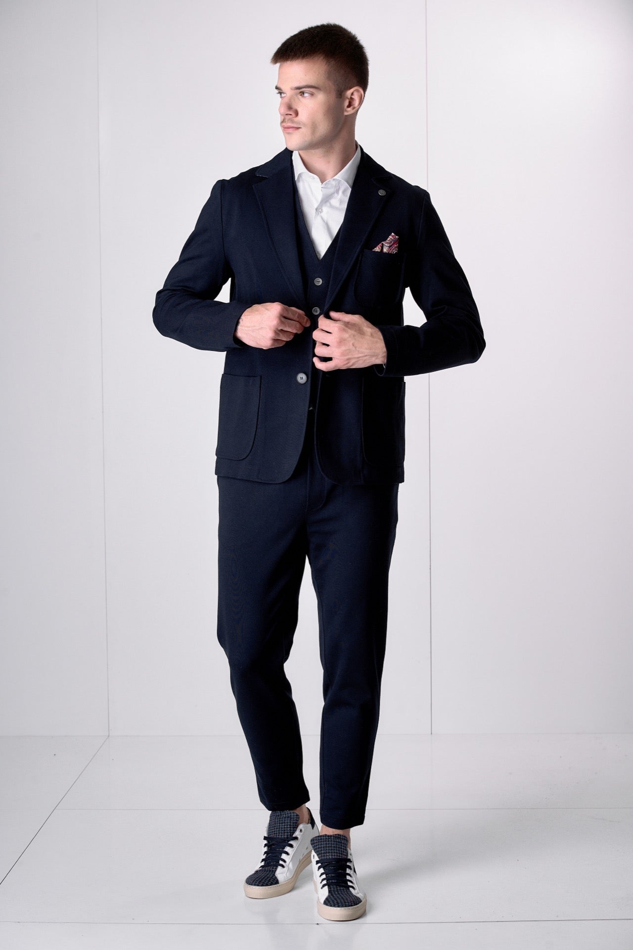 Giacca Monopetto Sartoriale Blu con interni e pochette in tessuto V2