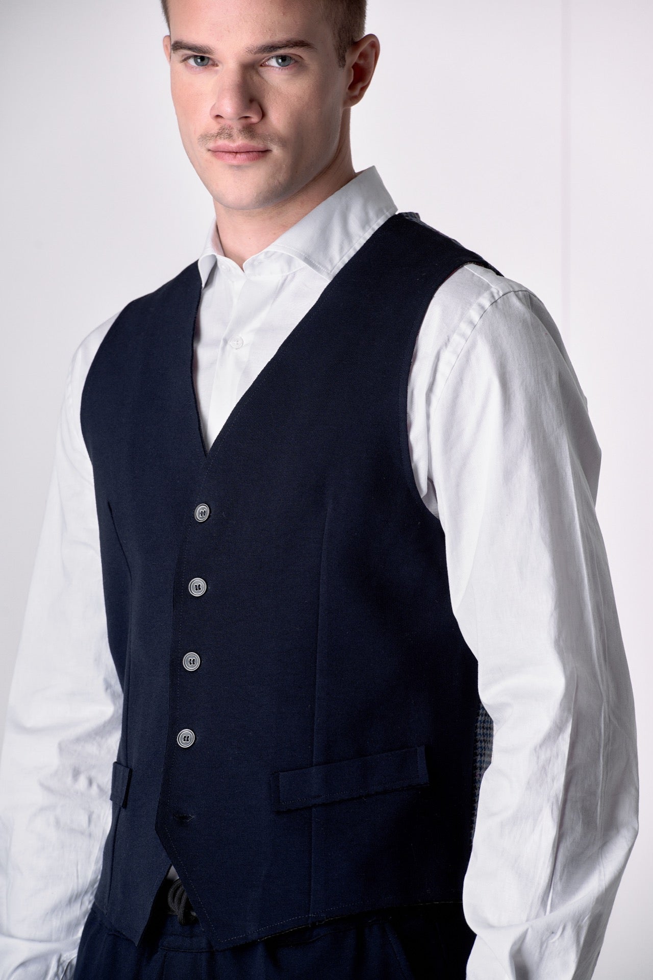 Gilet Monopetto Sartoriale Blu con retro a contrasto e interni in tessuto V2