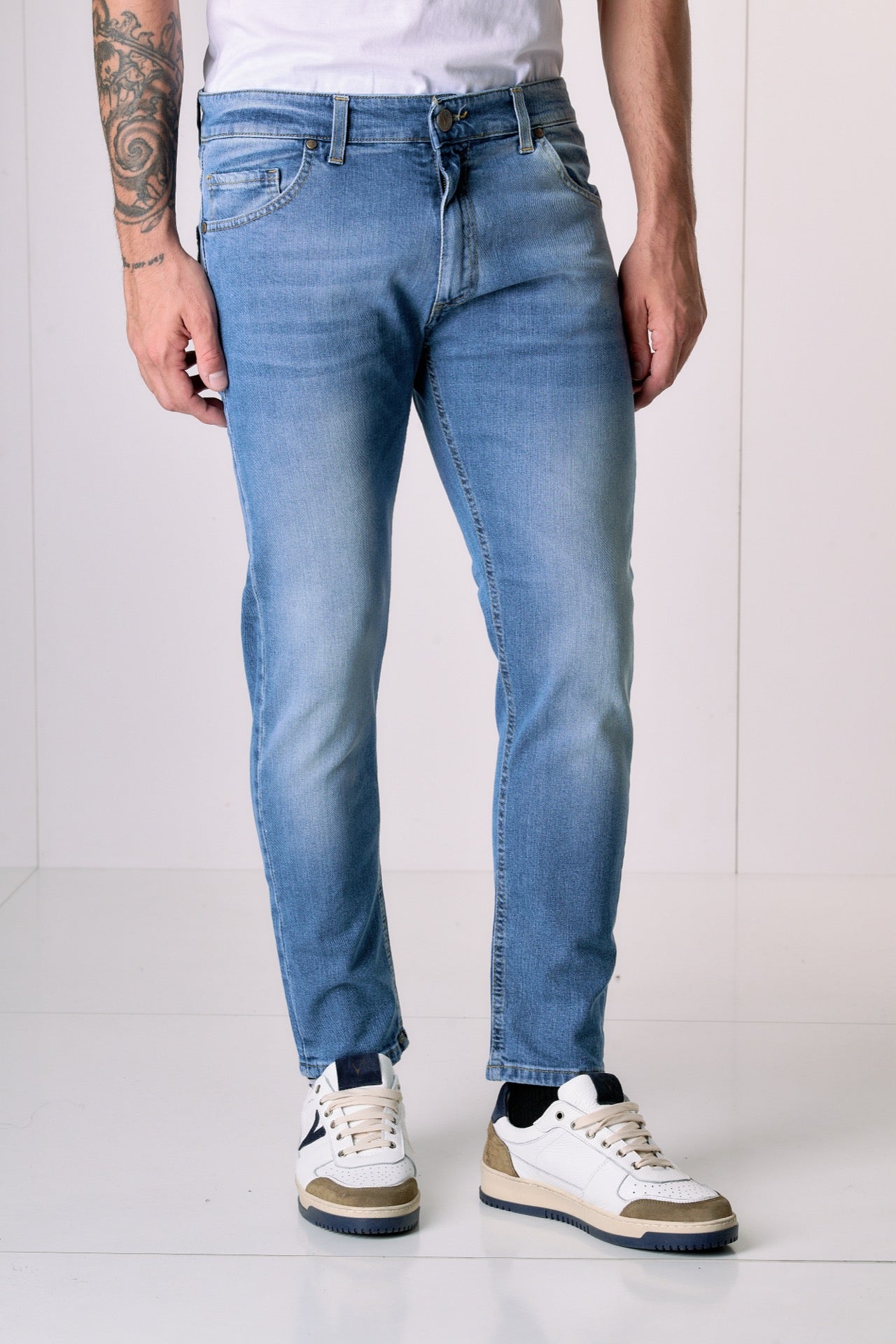 NEW YORK - Pantalone Slim Fit - Azzurro con tasca in tessuto V2