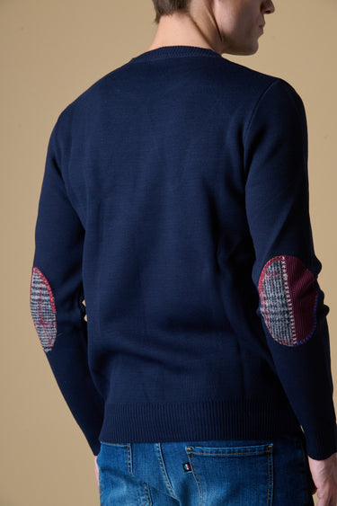 Maglione Girocollo Punto Stoffa Blu con Toppe Ricamate in doppio tessuto V2