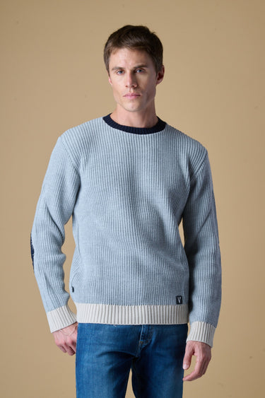 Maglione Girocollo Costa Inglese Grigio Perla con Toppe in velluto Ricamate