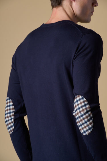 Maglione Girocollo in viscosa Blu con Toppe in tessuto V2