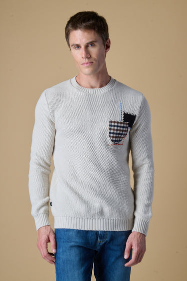 Maglione Girocollo Occhio di Pernice Burro con taschino ricamato in tessuto V2