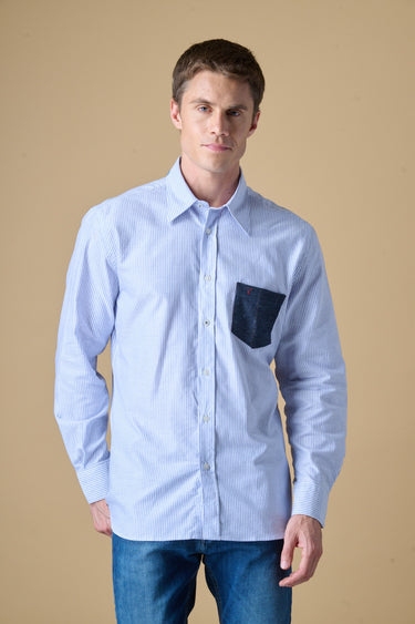 Camicia Oxford Rigata Blu con taschino e dettagli in tessuto V2