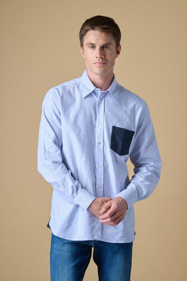Camicia Oxford Rigata Blu con taschino e dettagli in tessuto V2