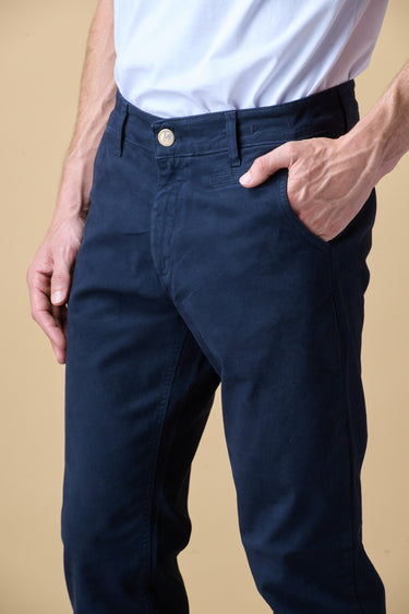 ROMA - Chino Slim in cotone Blu con salpa ricamata in tessuto V2