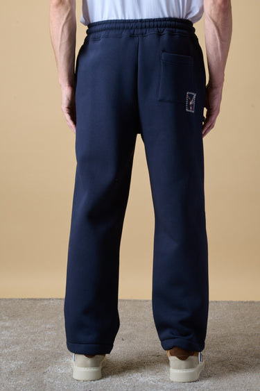 Pantalone Regular in Felpa Blu con ricamo frontale e patch ricamata sul retro
