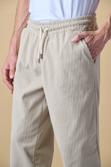 Pantalone Felpa in Velluto Sabbia con Tasca ricamata in tessuto V2