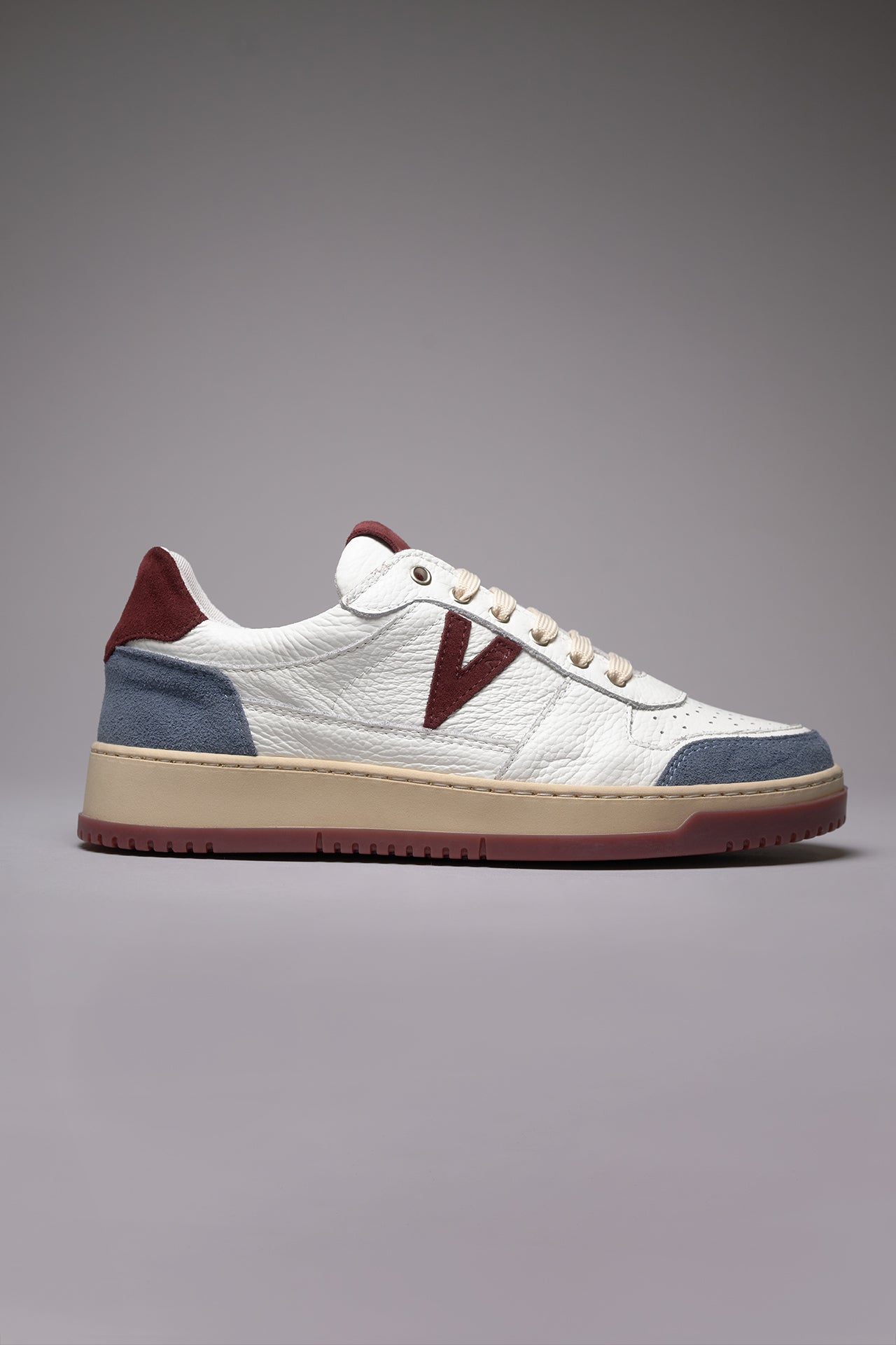 COLLEGE - Sneakers Bianca con inserti e suola Bicolor Bordeaux e Jeans