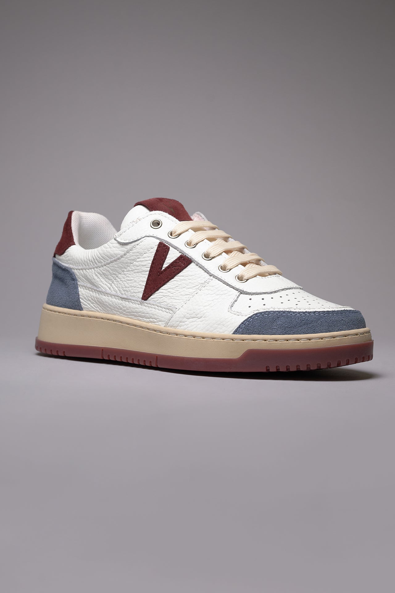 COLLEGE - Sneakers Bianca con inserti e suola Bicolor Bordeaux e Jeans