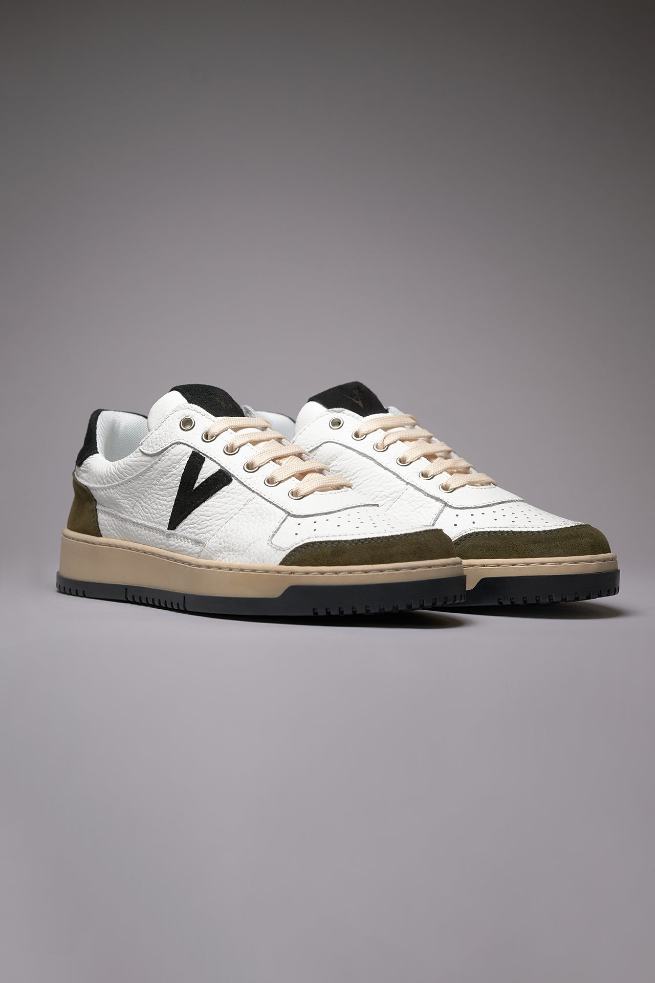 COLLEGE - Sneakers Bianca con inserti e suola Bicolor Nero e Verde Militare