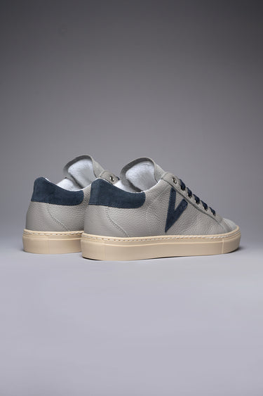 OLYMPIC - Low-top sneakers in grey hammered leather with blue back and insert