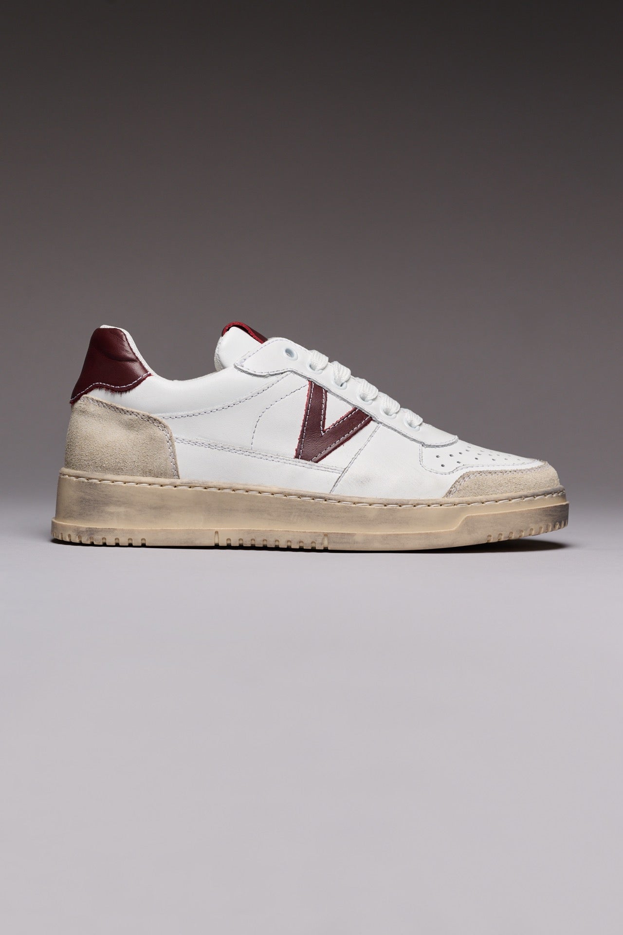 COLLEGE - White Sneakers with Bordeaux back and insert