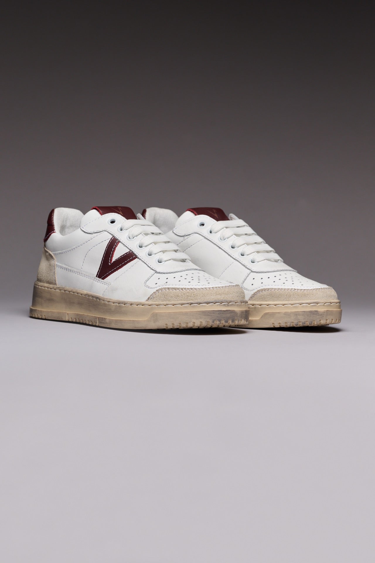 COLLEGE - White Sneakers with Bordeaux back and insert