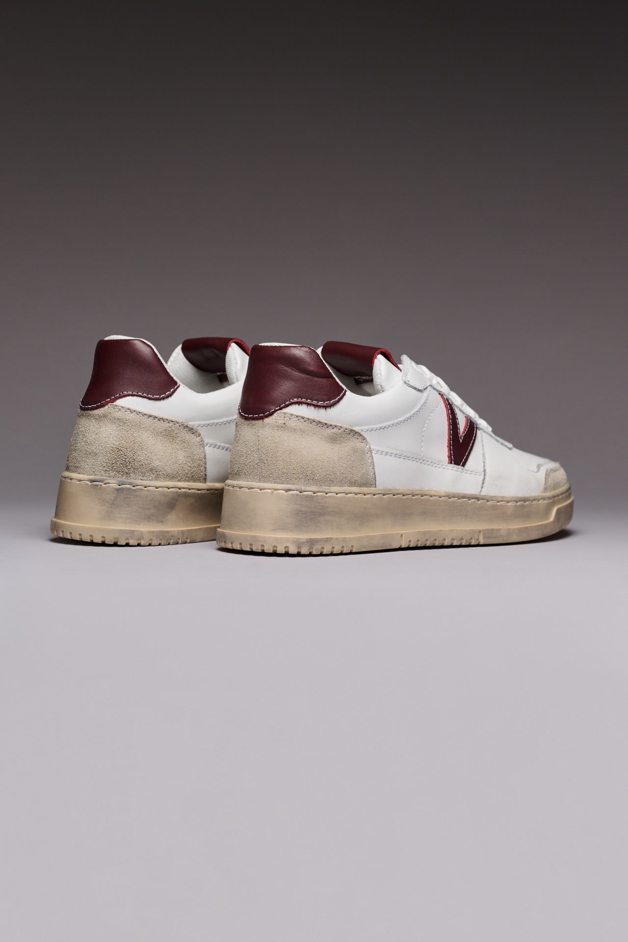 COLLEGE - White Sneakers with Bordeaux back and insert