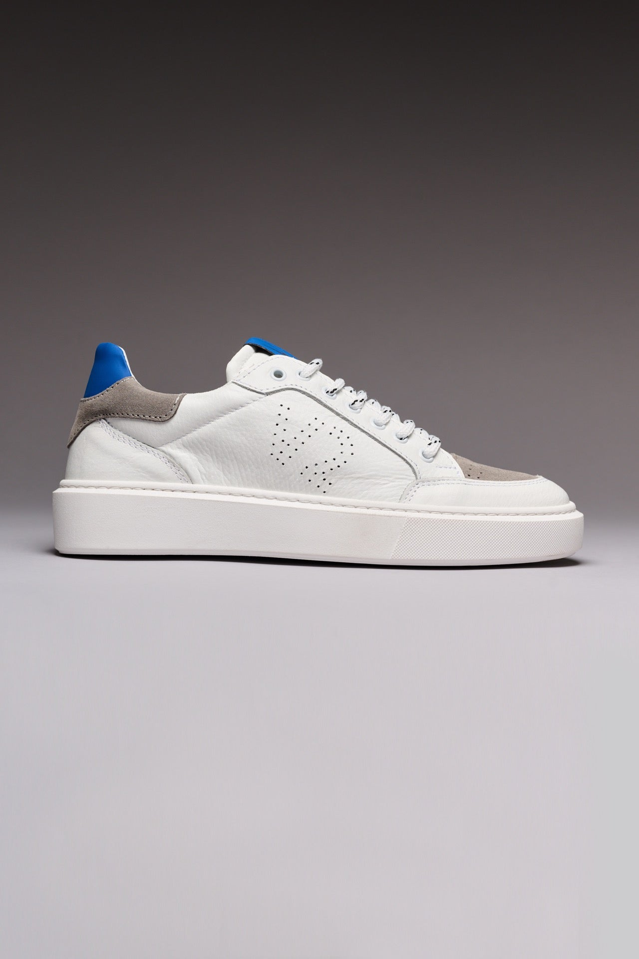 ICONIC - Hammered leather sneakers with Royal Blue back and Tech laces