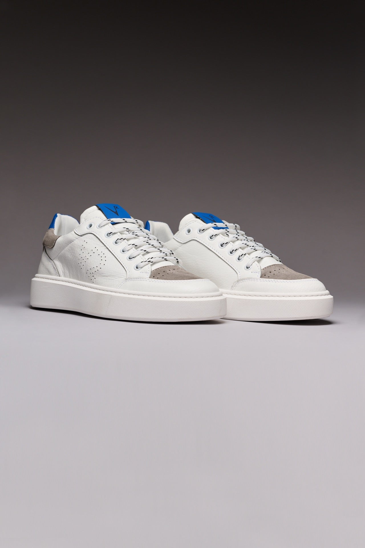 ICONIC - Hammered leather sneakers with Royal Blue back and Tech laces