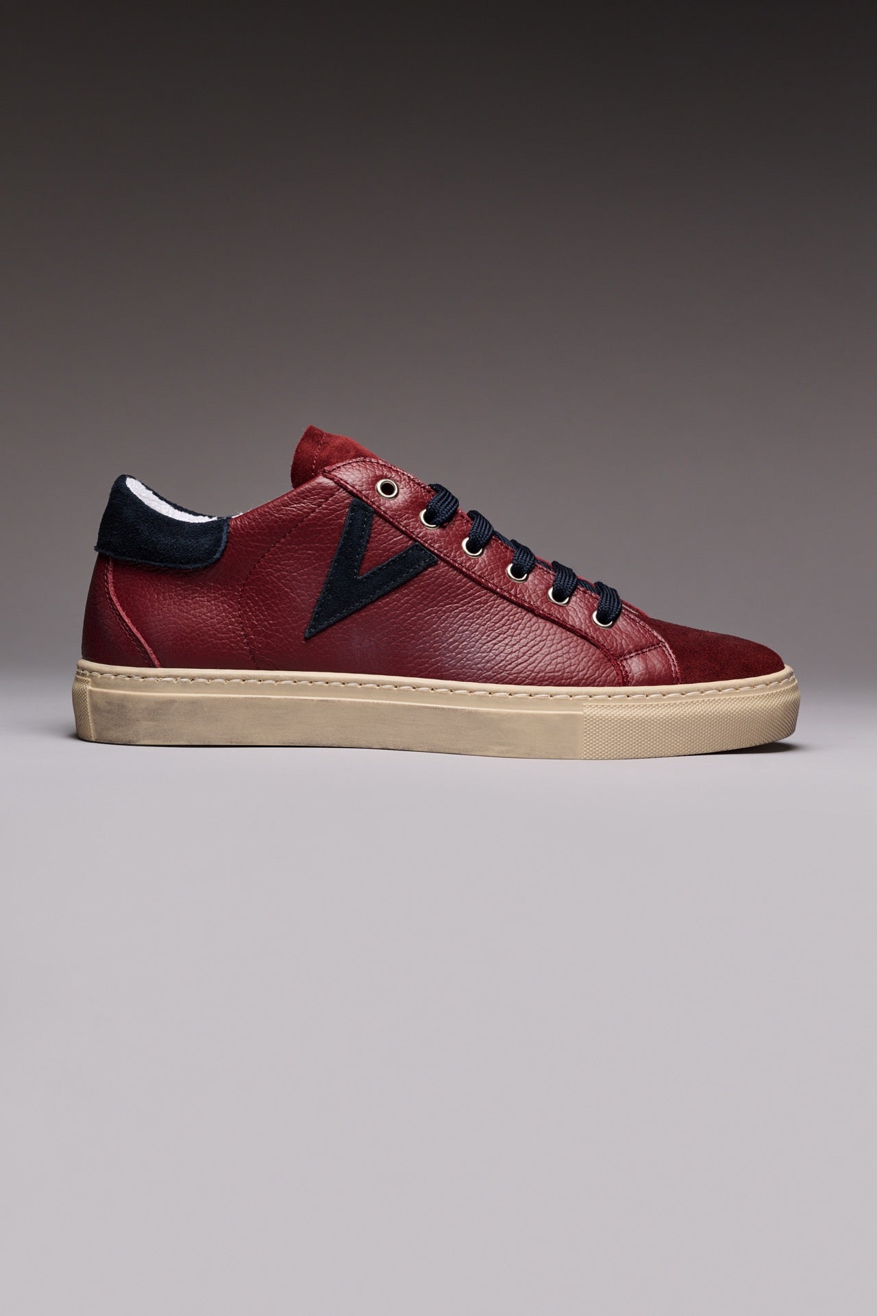 OLYMPIC - Low-soled sneakers in Bordeaux hammered leather with Blue back and insert