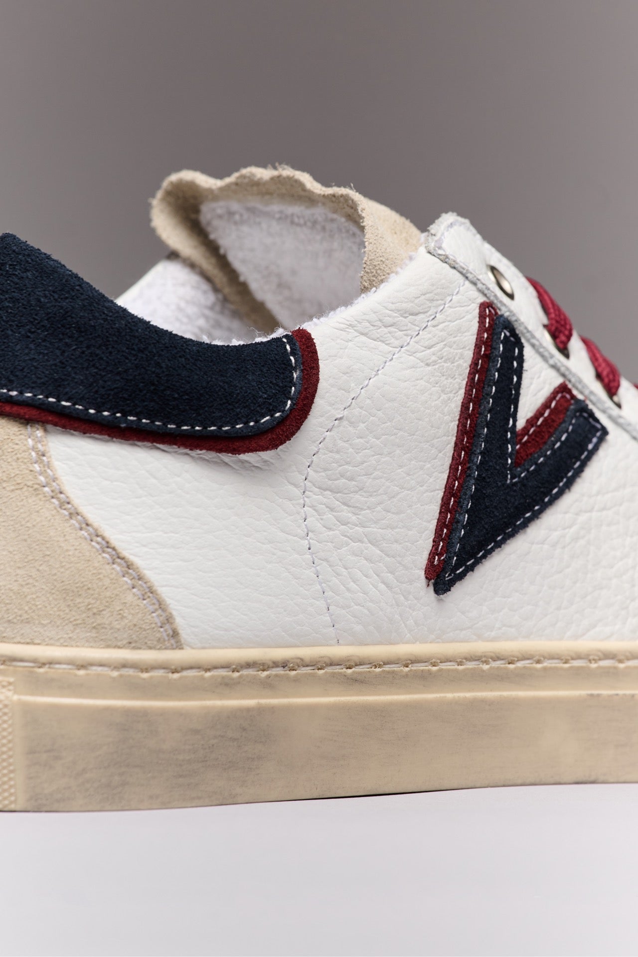 OLYMPIC V - Low-soled sneakers in hammered leather with insert and back Bicolor Blue and Bordeaux