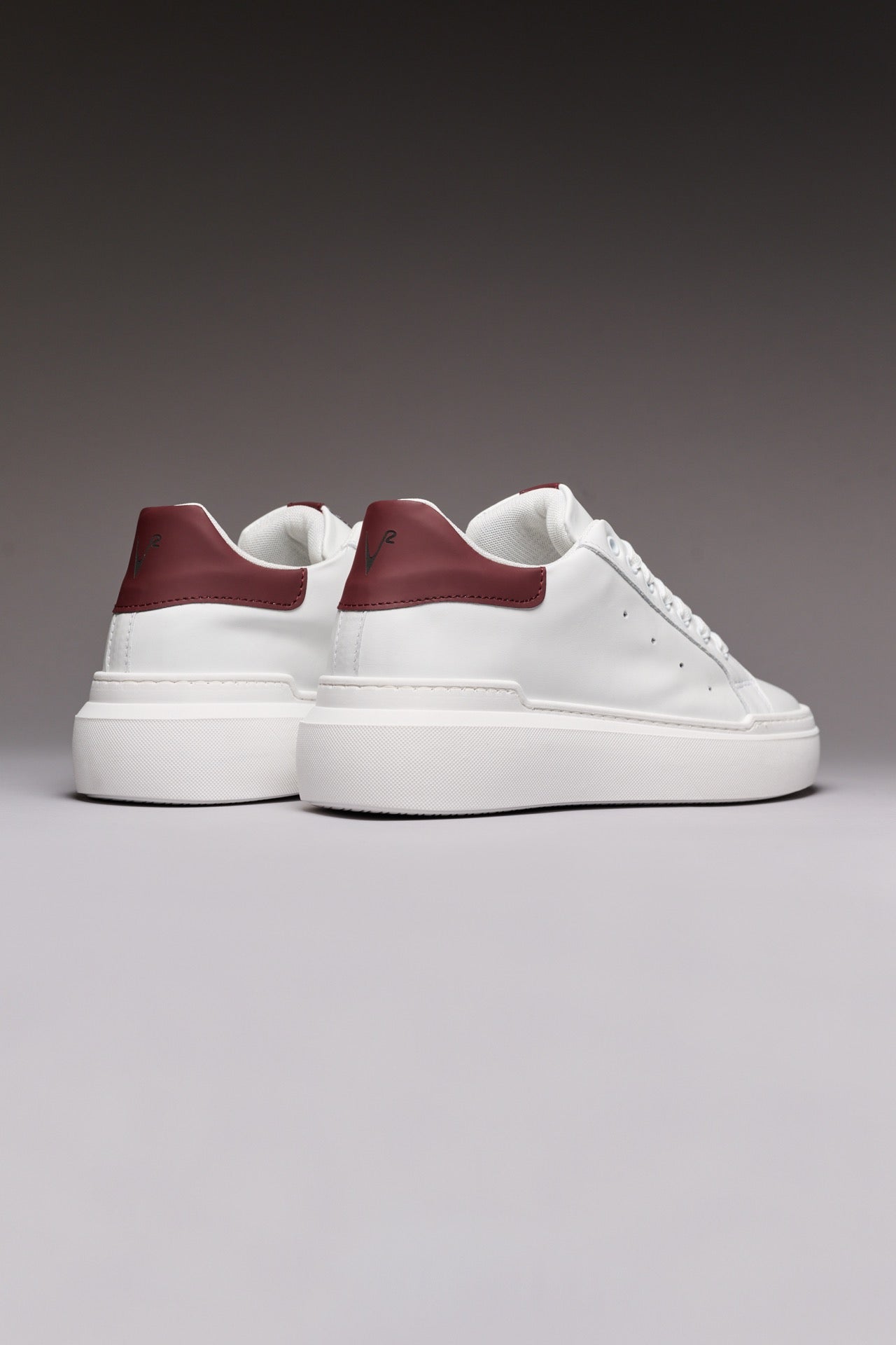 VEGA - White high-sole sneakers with Bordeaux back