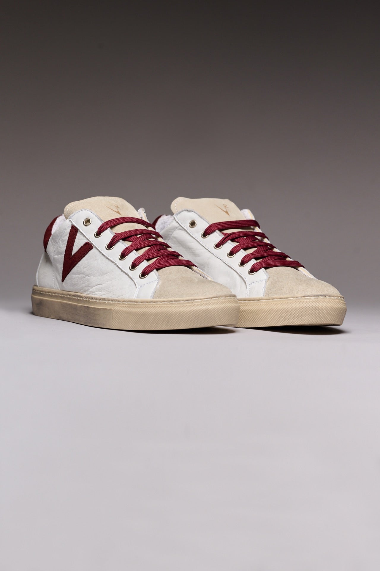 OLYMPIC - White low-top sneakers with Bordeaux suede back and insert