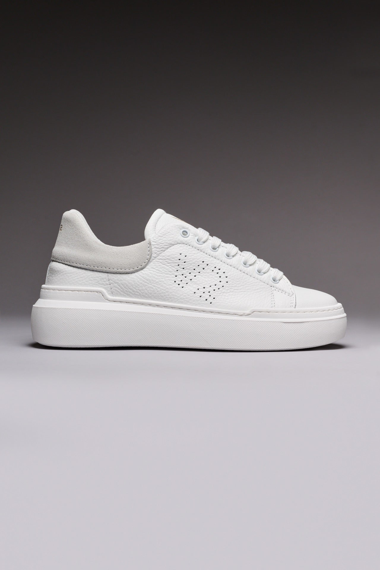 HAMMER - High-soled sneakers in hammered leather with suede back and laces White