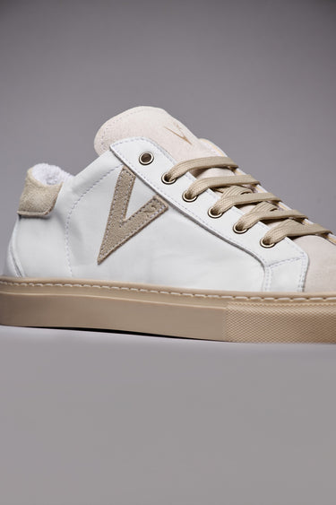 OLYMPIC - Sneakers a suola bassa Bianca con retro e inserto scamosciato Sabbia