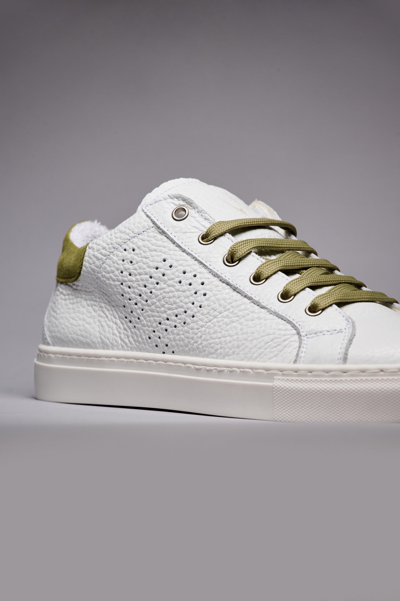 TENNIS - Sneakers a suola bassa Bianca con retro e lacci Verde Pesto