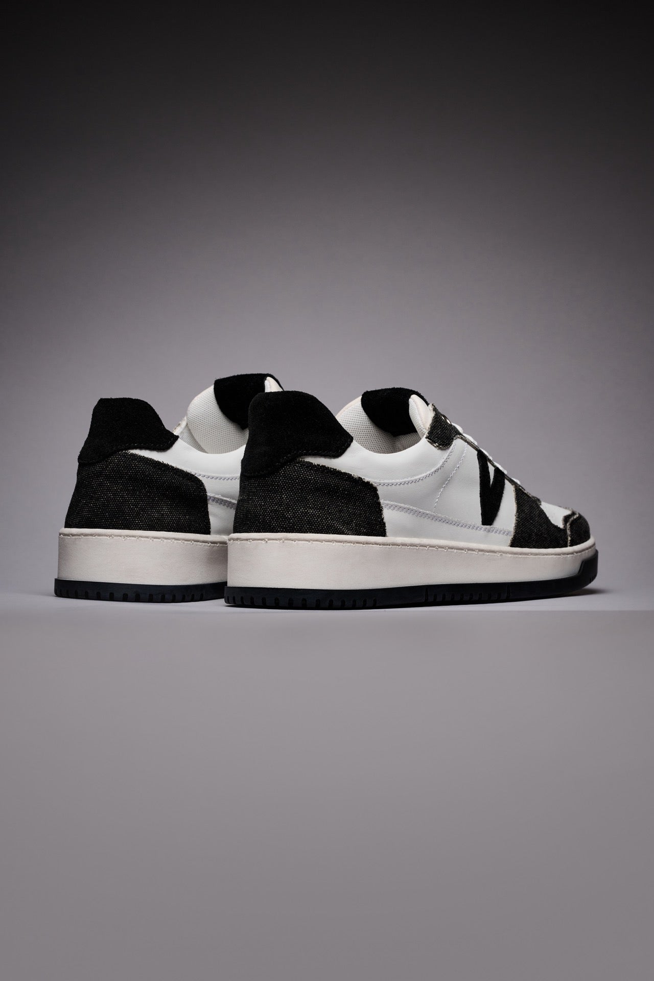 COLLEGE VINTAGE - Sneakers Bianca con inserti canvas in cotone Nero