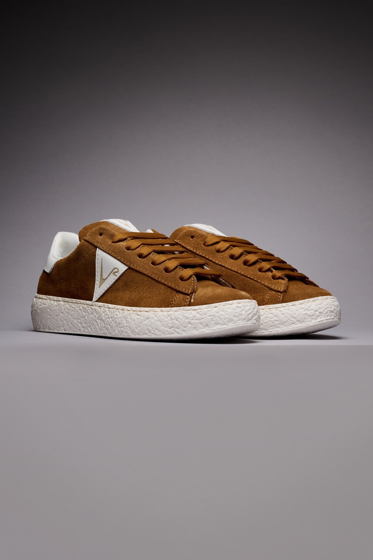 OLLIE - Sneakers in pelle scamosciata Cuoio con inserti Bianchi