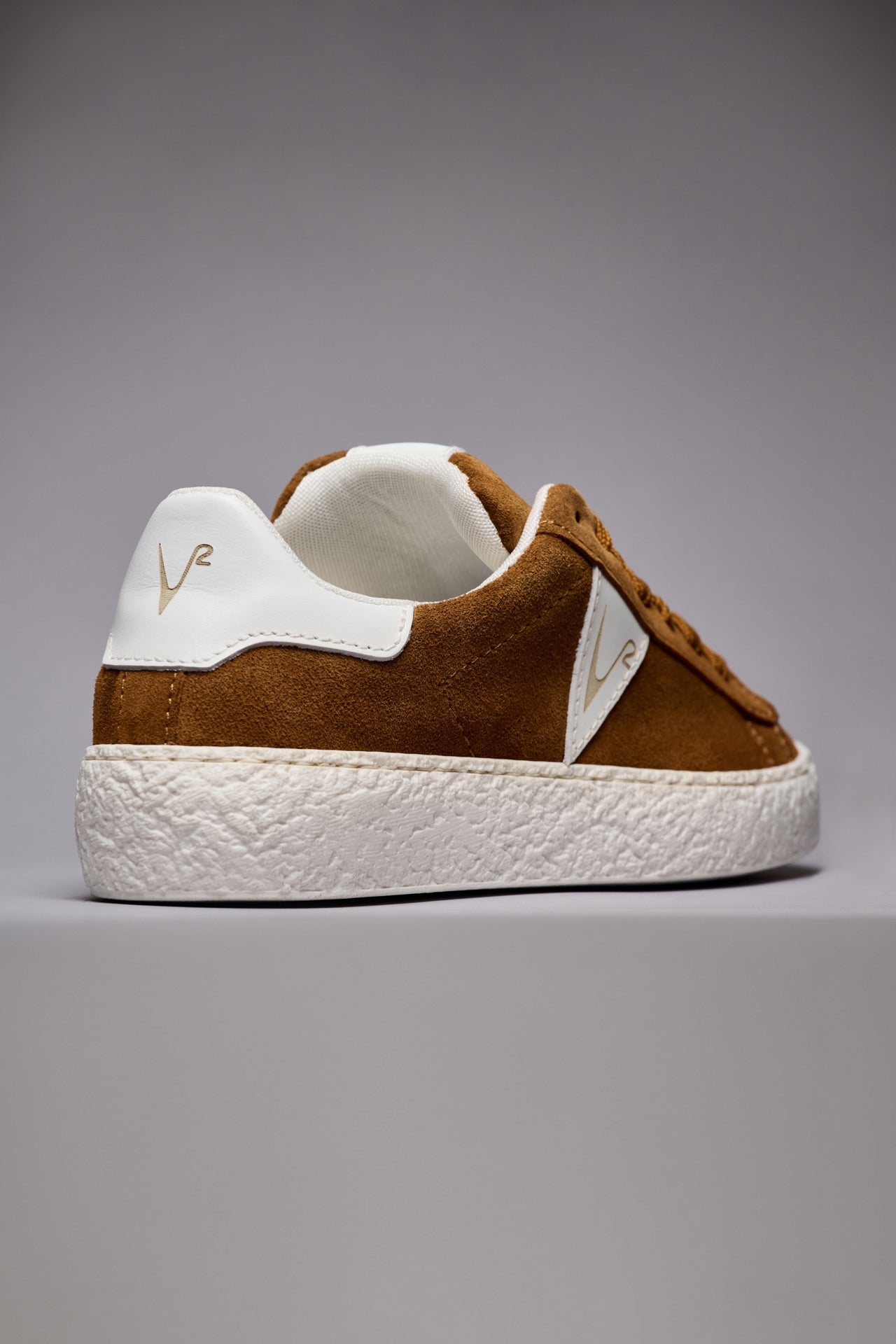 OLLIE - Sneakers in pelle scamosciata Cuoio con inserti Bianchi