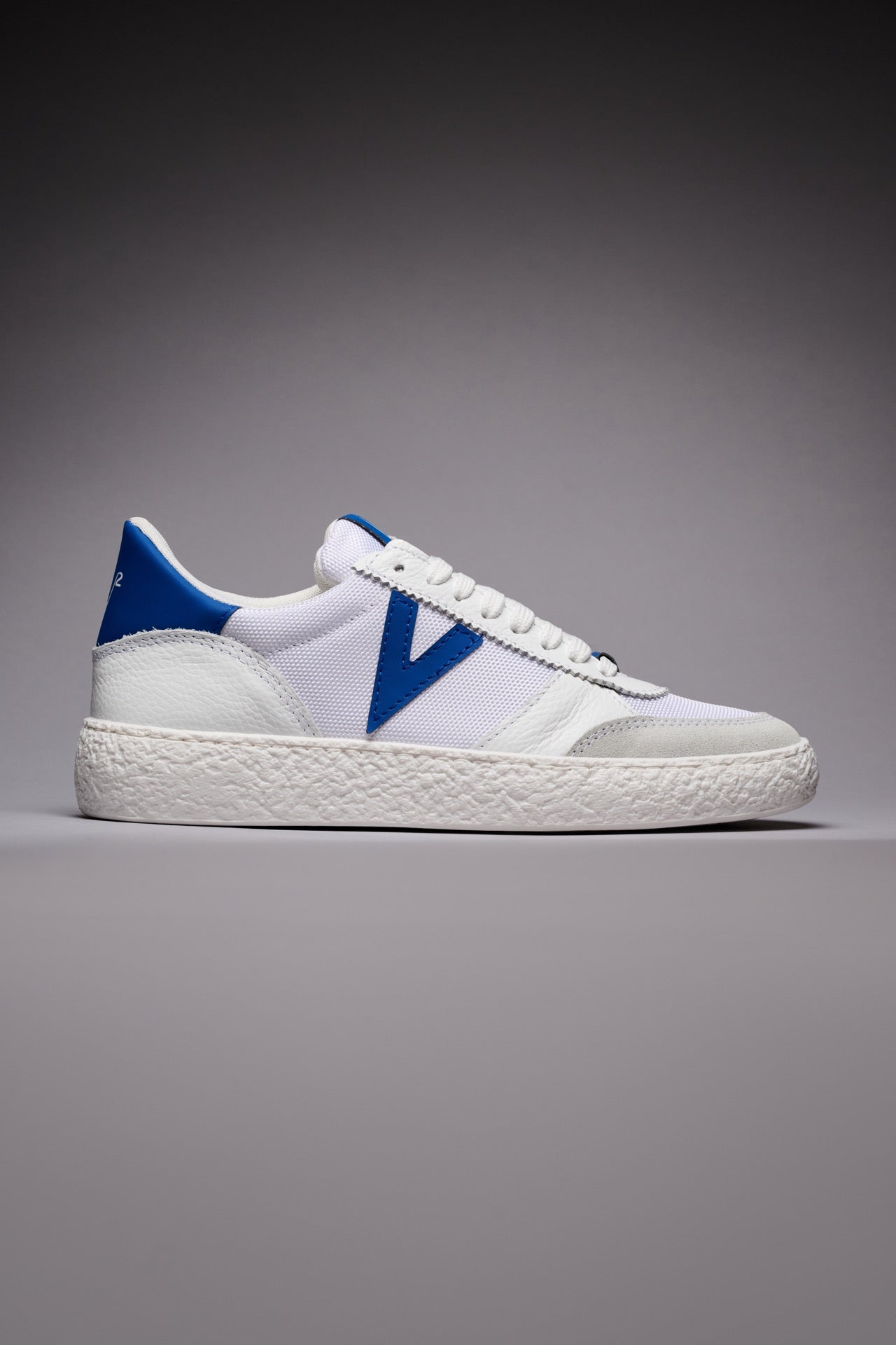 ATENA - Sneakers a suola bassa Bianca con inserti gommati Blu Royal