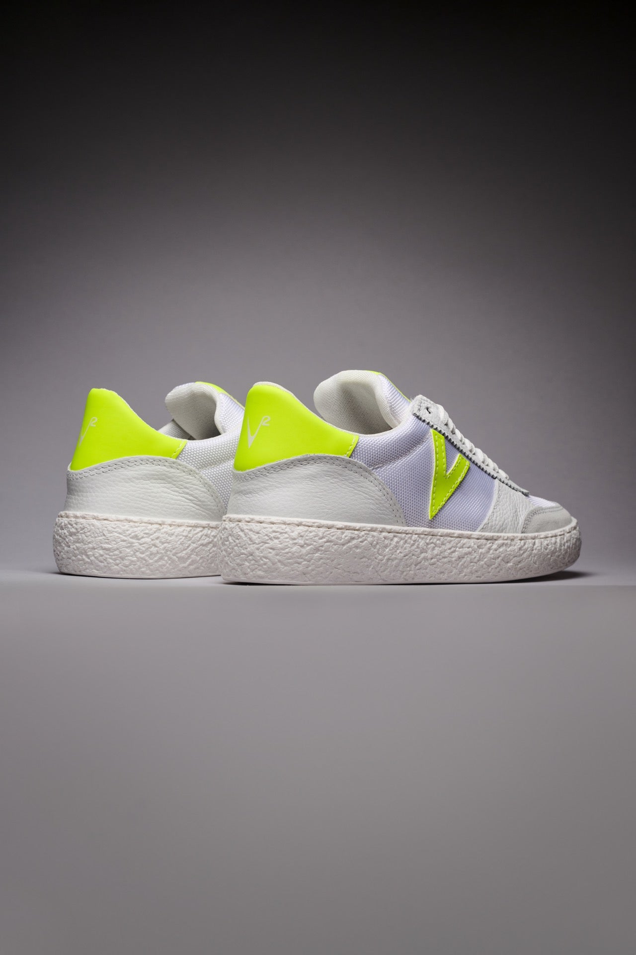 ATENA - Sneakers a suola bassa Bianca con inserti gommati Giallo Fluo