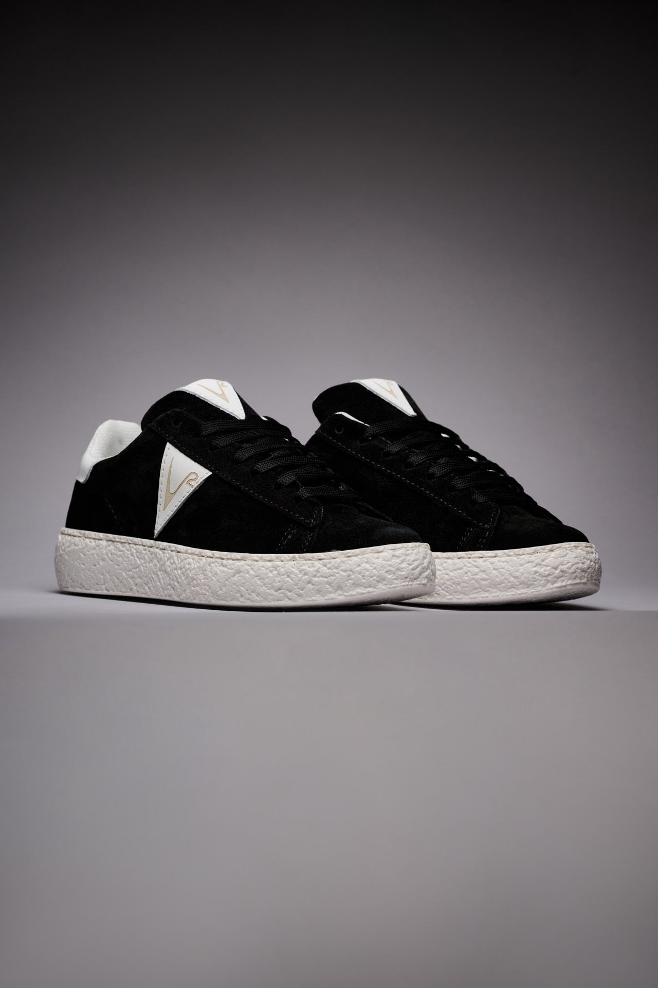 OLLIE - Sneakers in pelle scamosciata Nera con inserti Bianchi