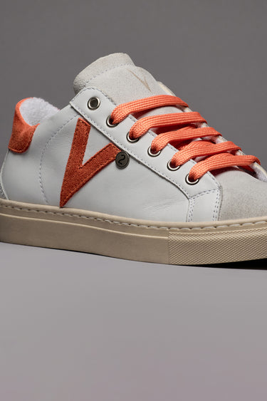 OLYMPIC - White low-top sneakers with orange suede insert and back