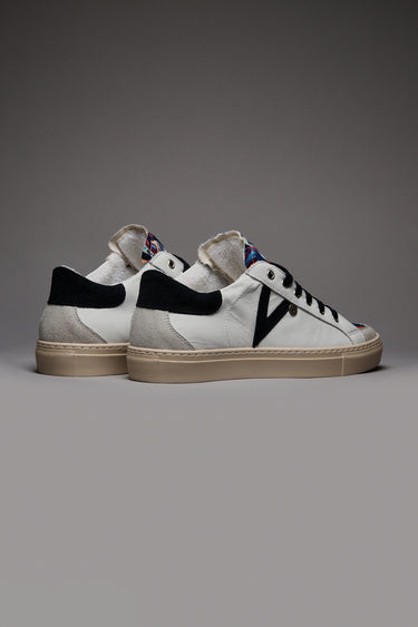 OLYMPIC - Sneakers a suola bassa in pelle Bianca retro e inserto Blu con linguetta in tessuto Tropical