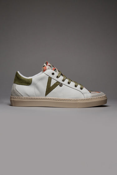 OLYMPIC - Sneakers a suola bassa in pelle Bianca retro e inserto Pesto con linguetta in tessuto Tropical Verde