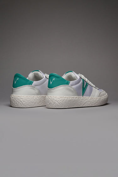 ATENA - Low-top sneakers in white with emerald green rubber inserts