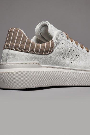 HAMMER - High-soled sneakers in hammered leather with a sand-colored pinstripe fabric back.