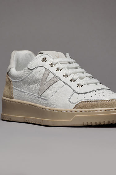 COLLEGE - White sneakers with White back and insert