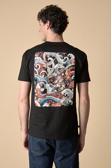 T-Shirt Japan Nera con ricamo Samurai e Stampa a Patch sul retro