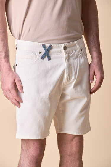Shorts in Jeans Panna con dettagli e tasca in Jeans Azzurro