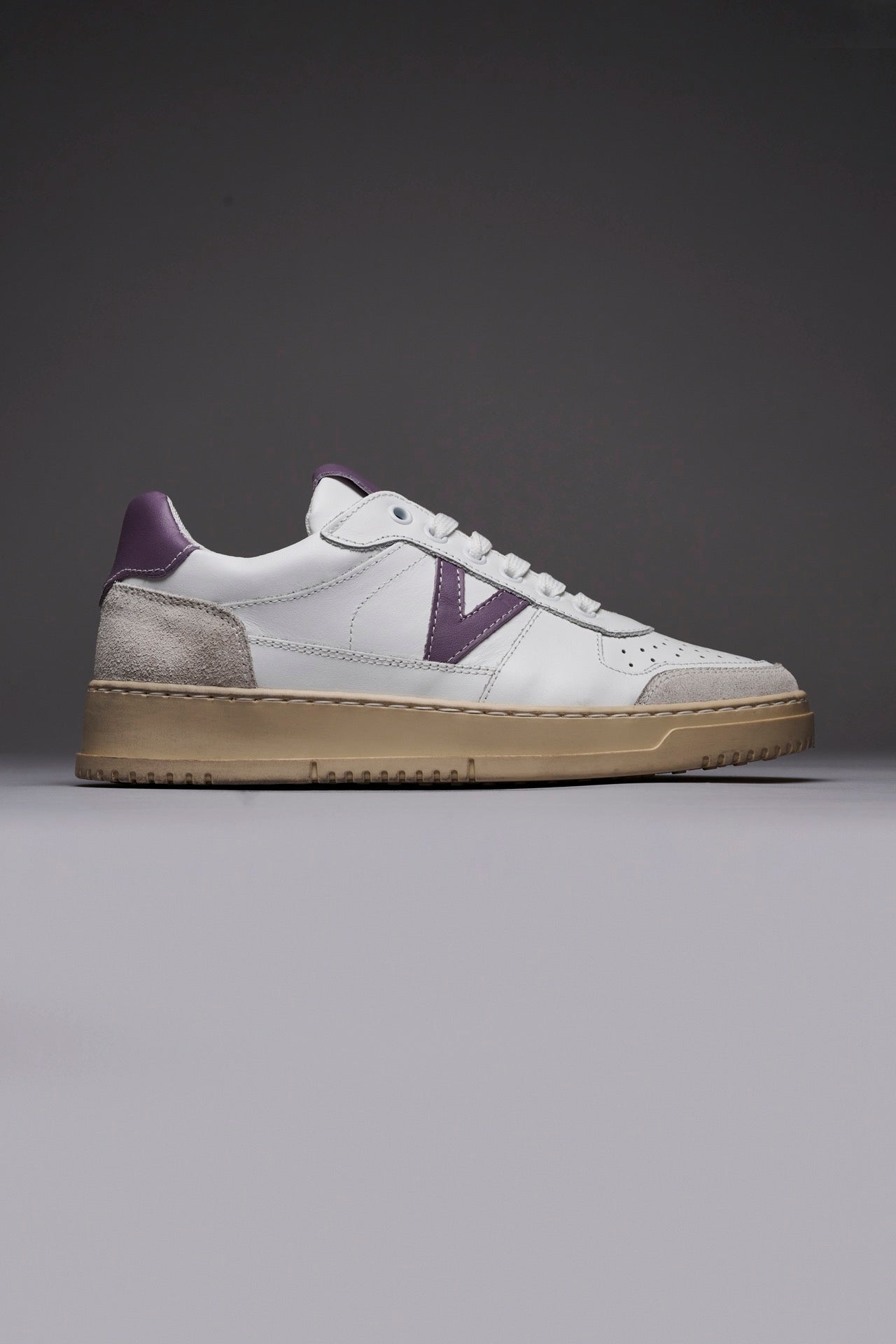 COLLEGE - White sneakers with lilac back and insert