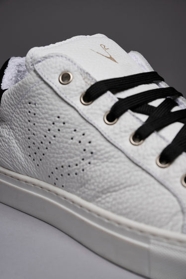 TENNIS - White low sole sneakers with Black back and laces