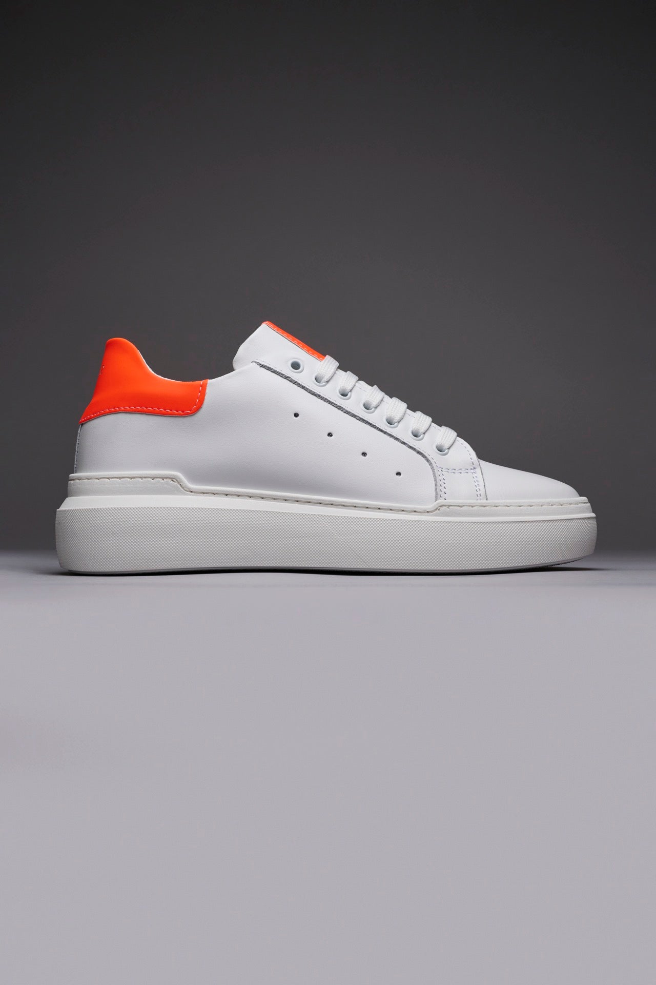 VEGA - Orange Fluo retro high sole sneakers