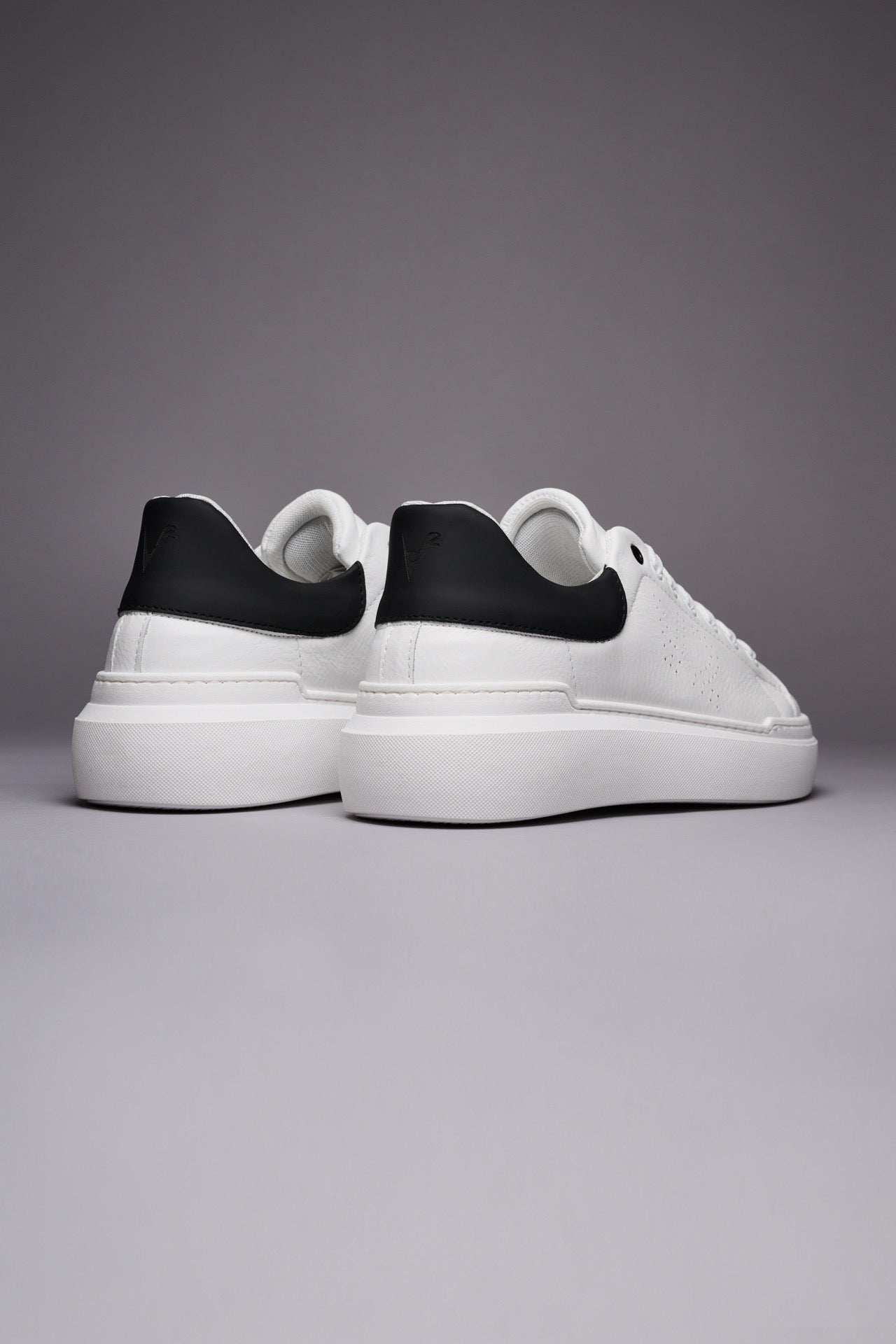 HAMMER - High sole sneakers in textured leather with Black back