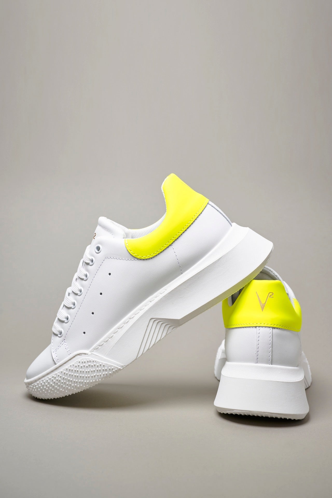 SUPERNOVA - Yellow Fluo retro high sole sneakers
