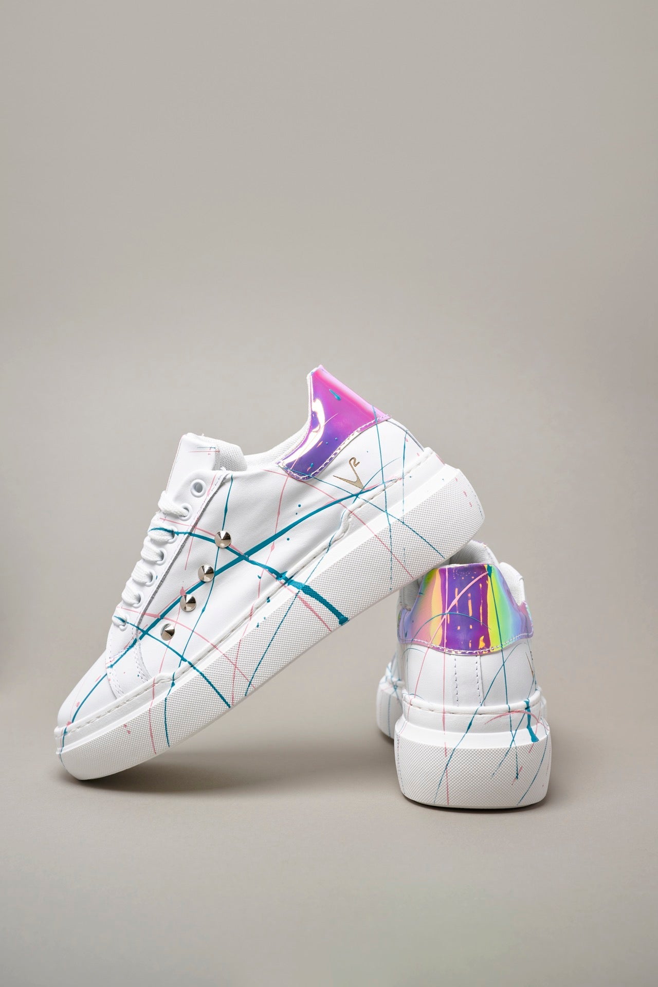 VEGA - Mirror high sole sneakers with studs and paint splashes
