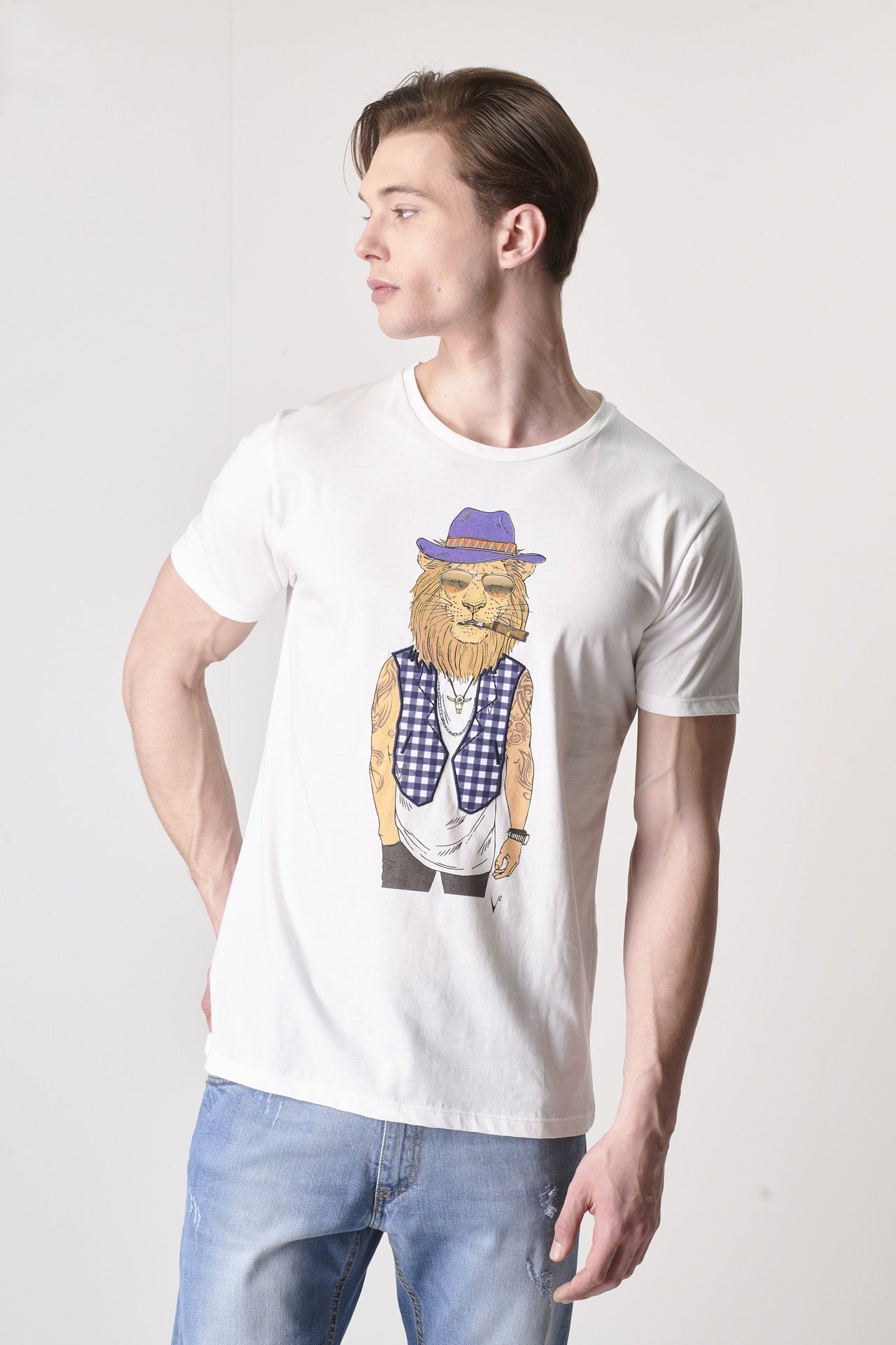 T-Shirt con Stampa Leone e inserto in tessuto V2