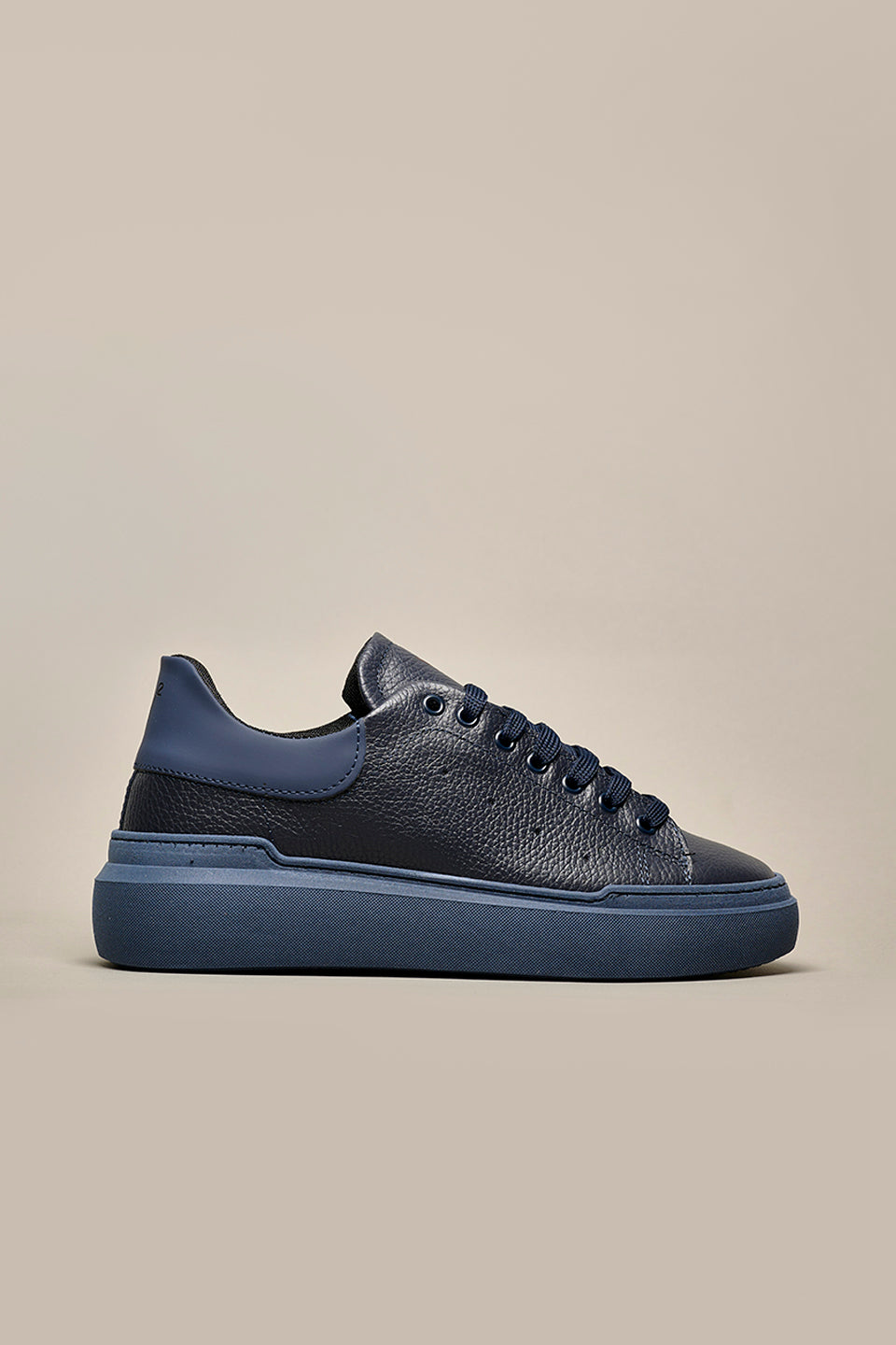 HAMMER - Blue textured leather high-sole sneakers